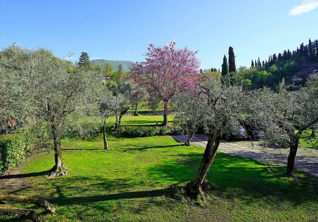 Il Chiostrino Bed & Breakfast Gardone Riviera Italy