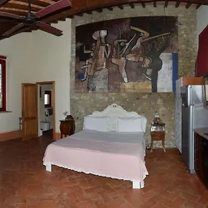 https://podere-calvaiola.it-tuscanyhotel.com