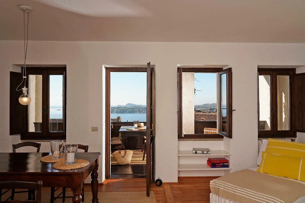 Bed and Breakfast Il Chiostrino Gardone Riviera Frühstückspension