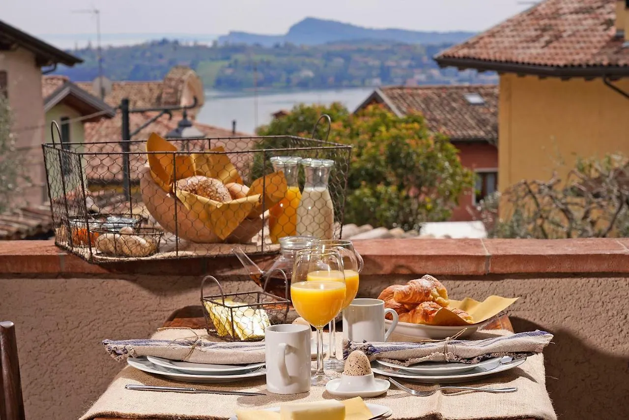 Frühstückspension Bed and Breakfast Il Chiostrino Gardone Riviera Italien